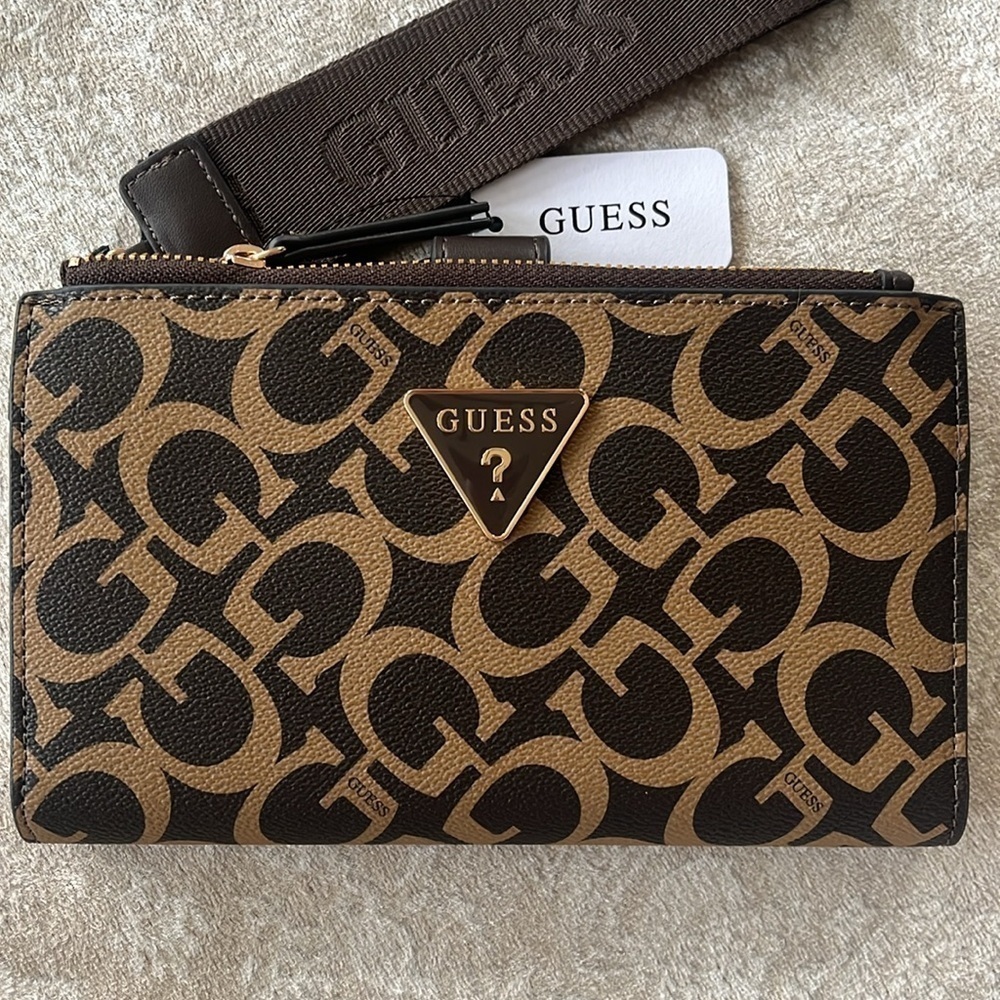 Brand New Guess Two Tone Brown Cappuccino Logo Wristlet Wallet Phone Holder - Picture 3 of 16